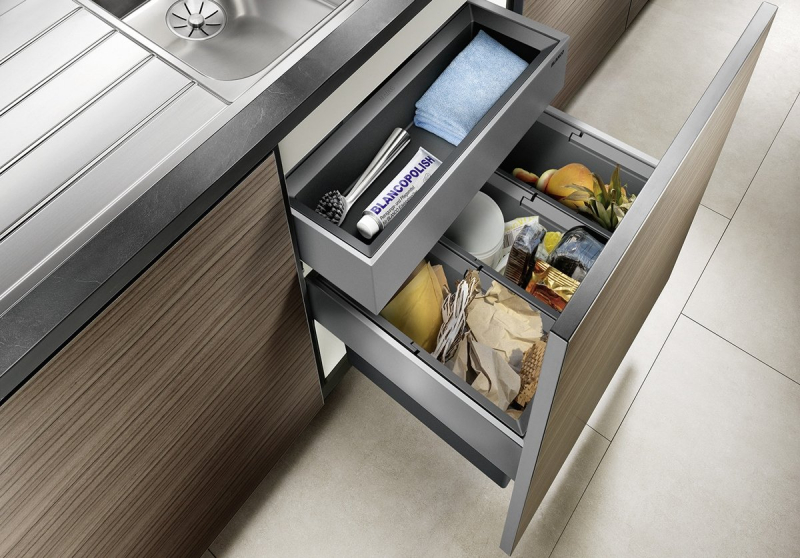 výsuvný odpadkový kôš do kuchyne na mieru
