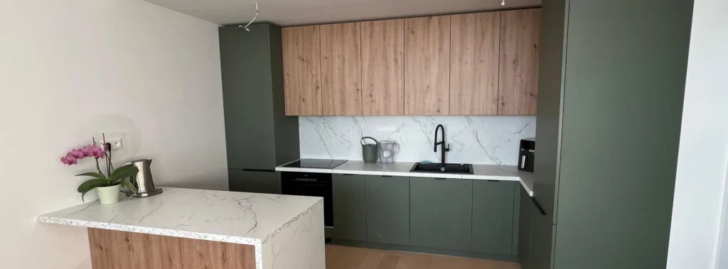 Moderné kuchyne na mieru Bratislava. Poctivé stolárstvo Bratislava za férové ceny so špecializáciou na kuchynské linky na mieru.